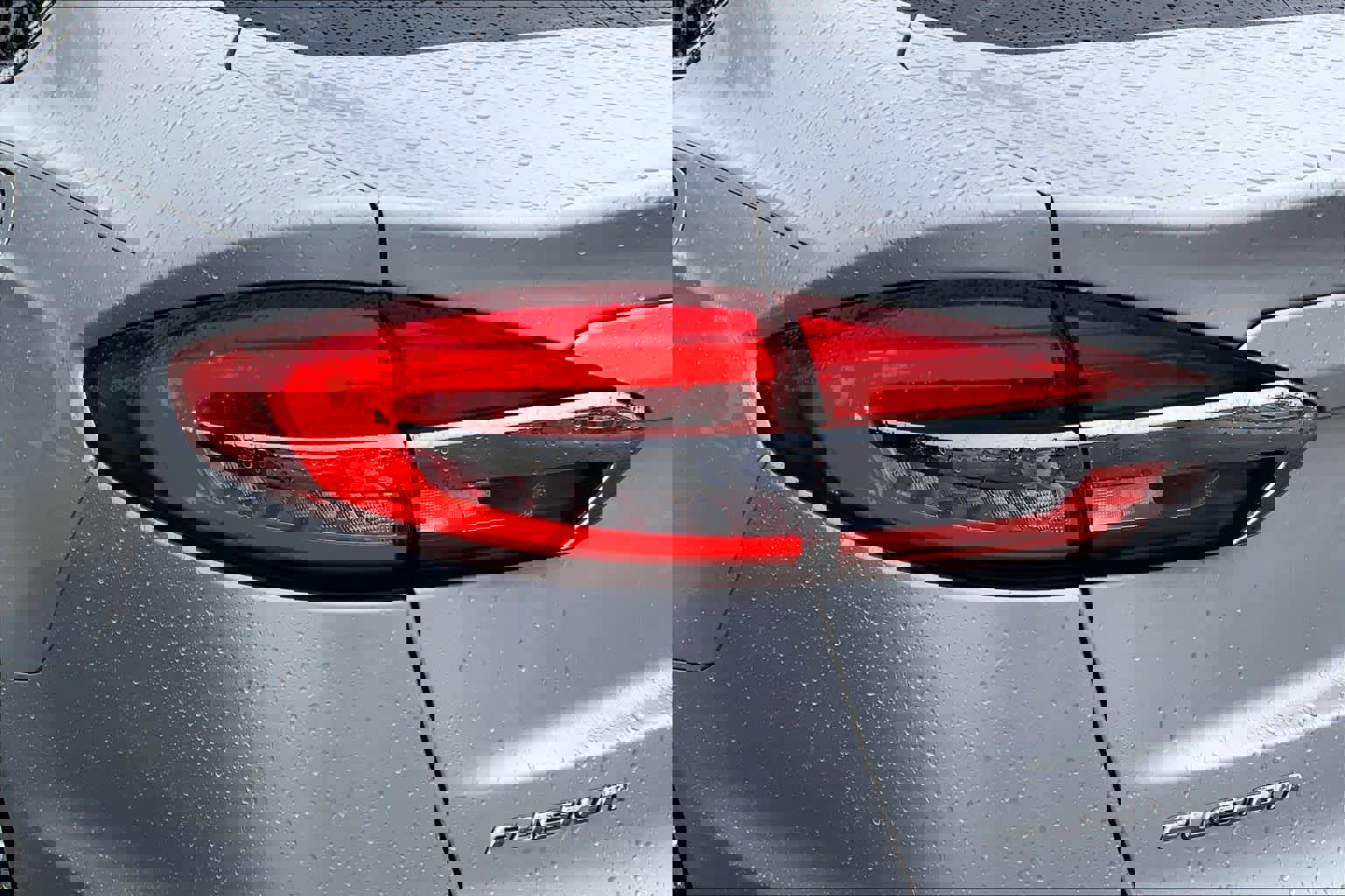 Used 2019 Ford Fusion SE image 25