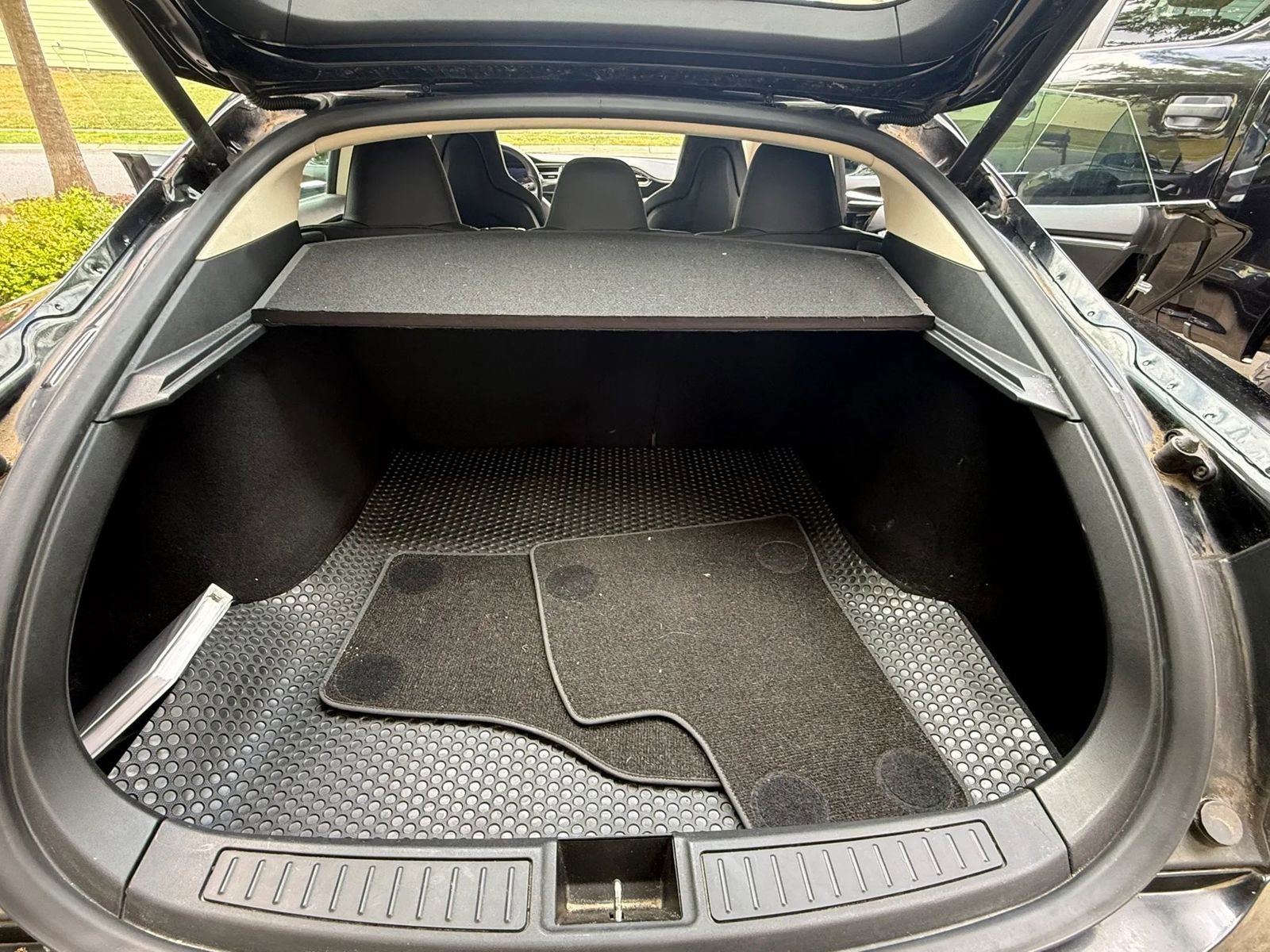 Used 2015 Tesla Model S 70D AWD/4WD image 15