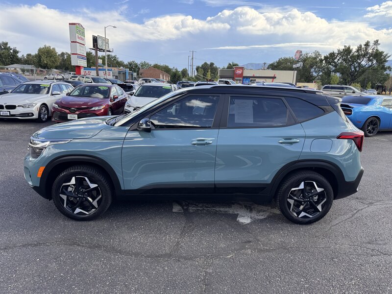 Used 2025 Kia Seltos S AWD/4WD image 4