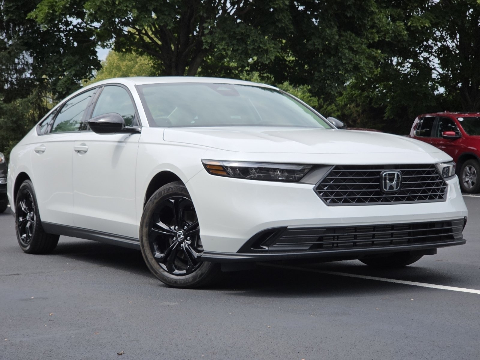 Used 2025 Honda Accord SE image 2