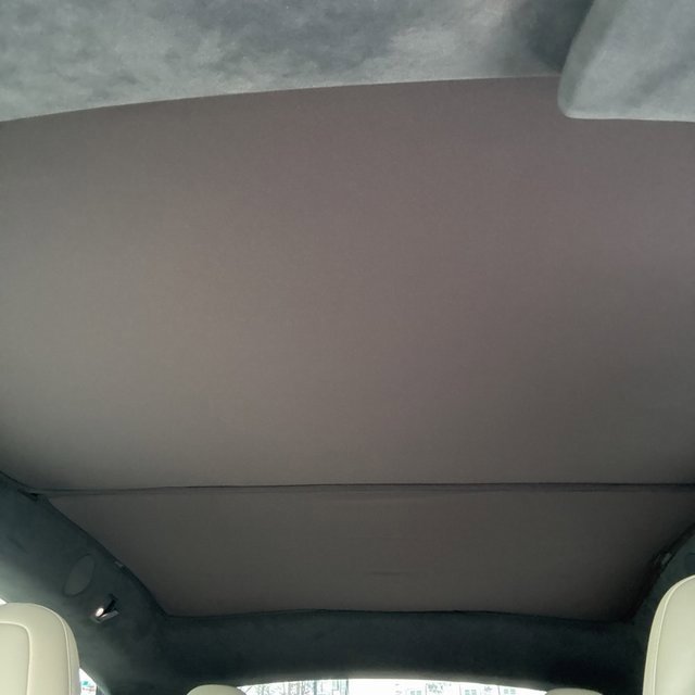 Used 2021 Tesla Model S Plaid image 3