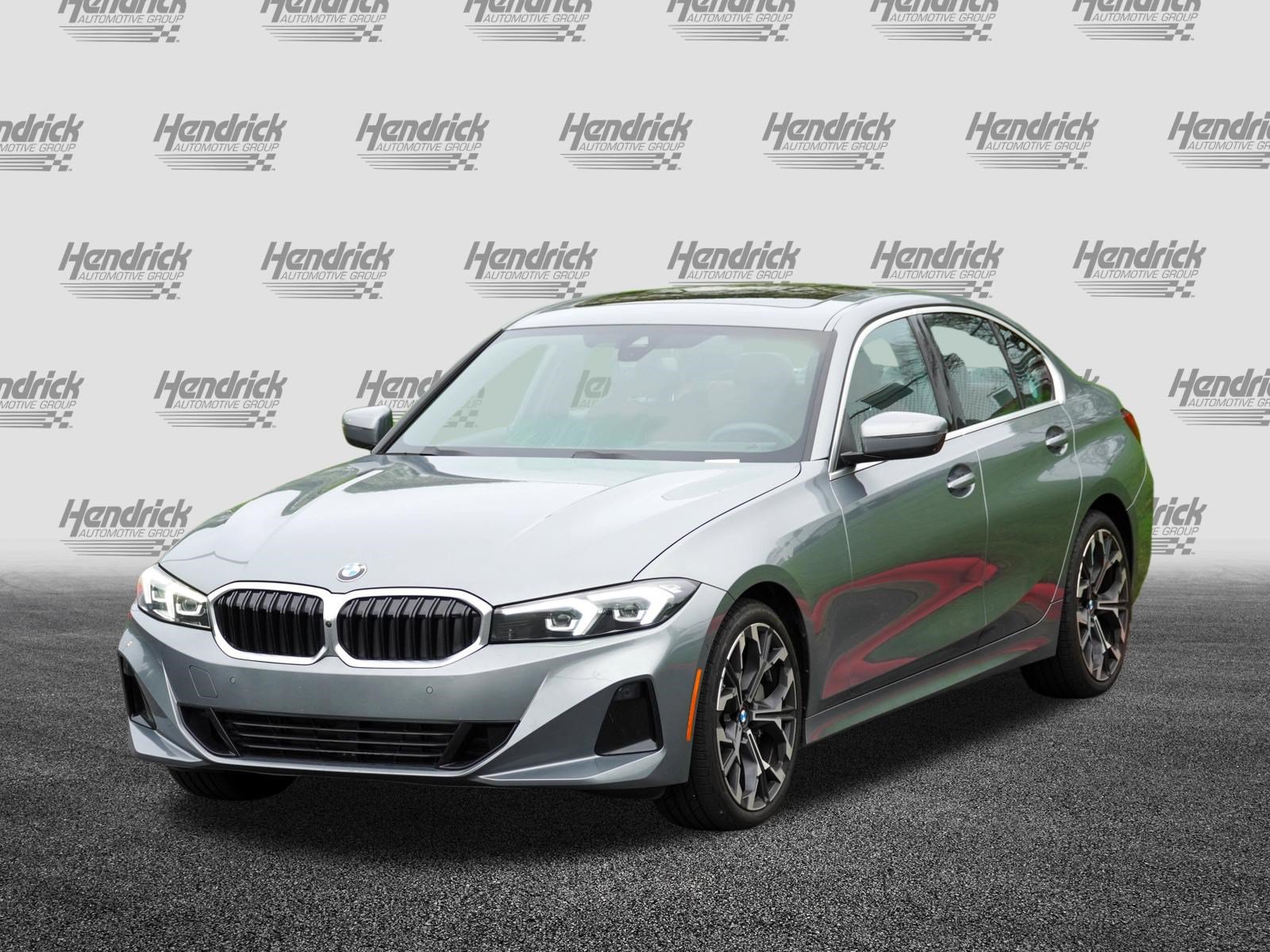 Certified 2025 BMW 330i Sedan RWD image 5