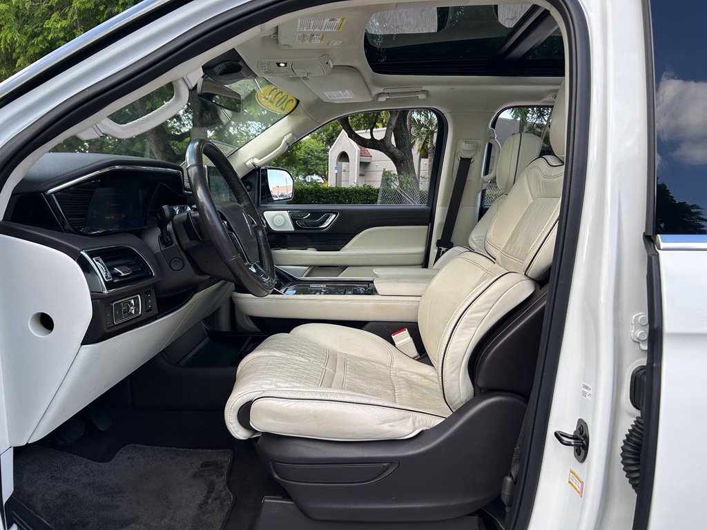 Used 2022 Lincoln Navigator L Black Label AWD/4WD image 16