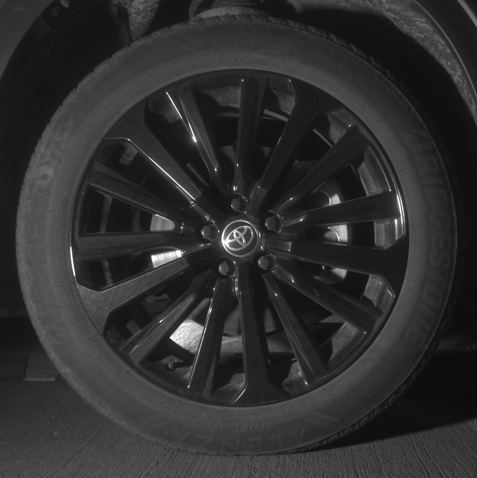 Used 2025 Toyota Highlander XSE AWD/4WD image 13