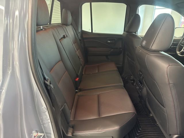 Used 2025 Honda Ridgeline Black Edition image 28