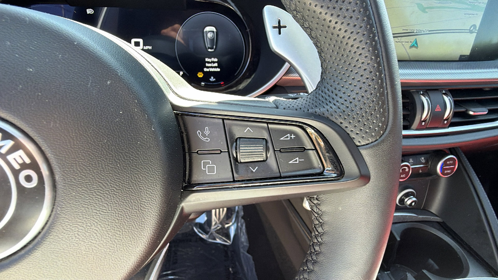 Used 2025 Alfa Romeo Stelvio Sprint image 29