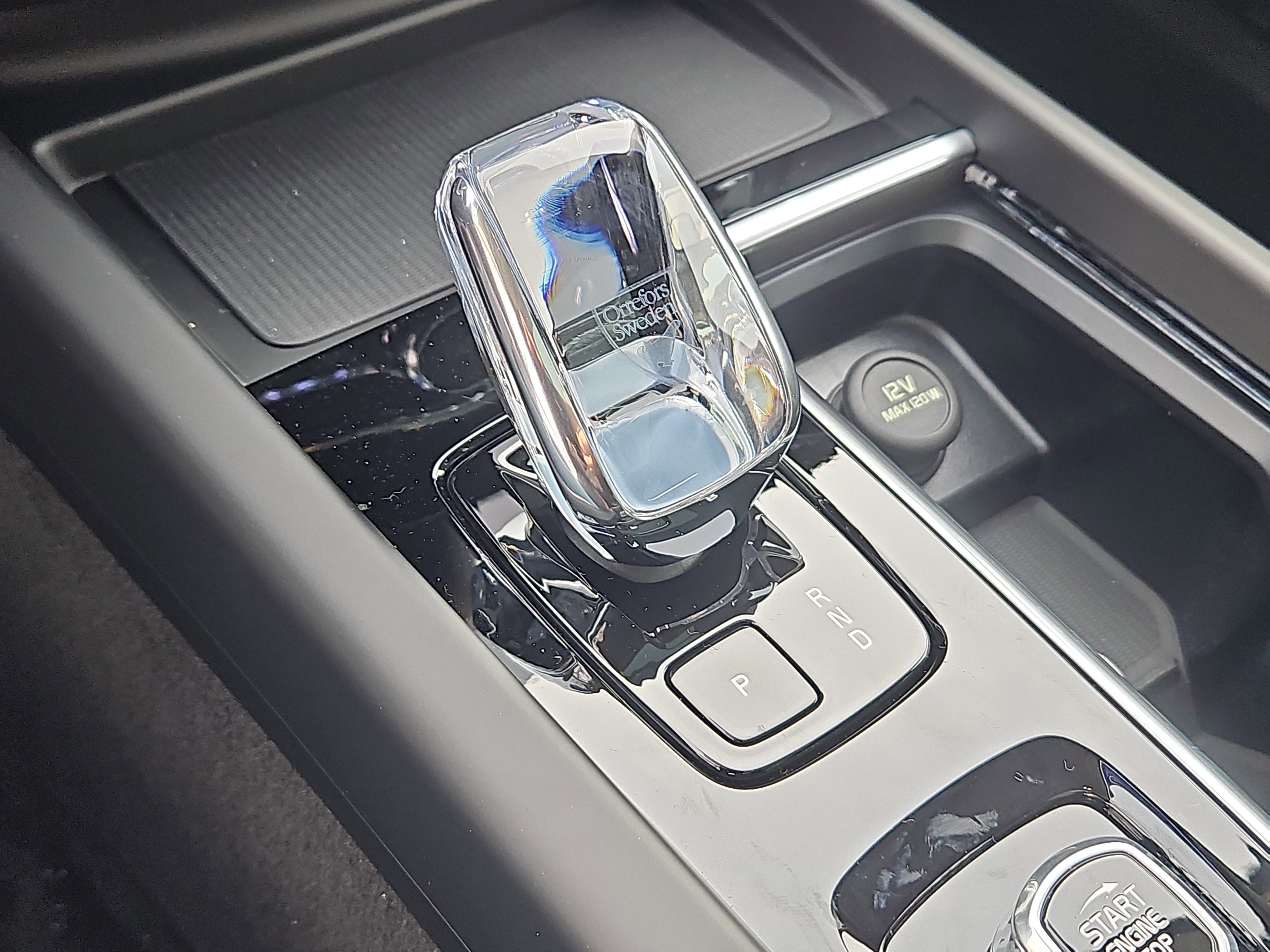 New 2026 Volvo XC60 T8 Ultra w/ Protection Package Premier image 17