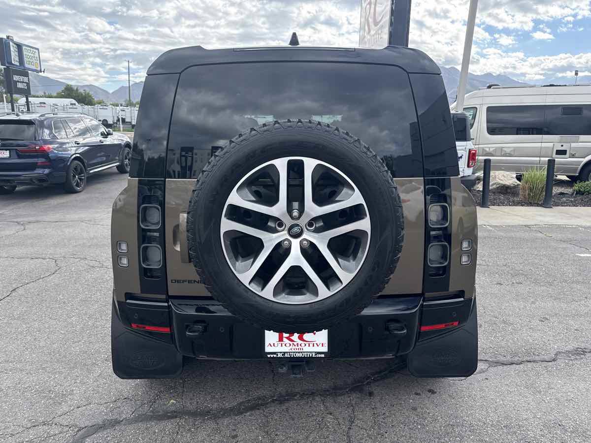 Used 2024 Land Rover Defender 110 X AWD/4WD image 7