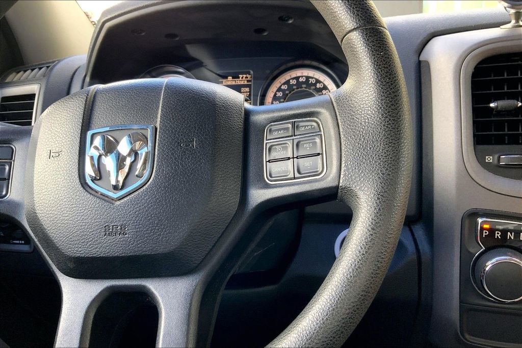 Used 2016 RAM 1500 Express RWD image 16