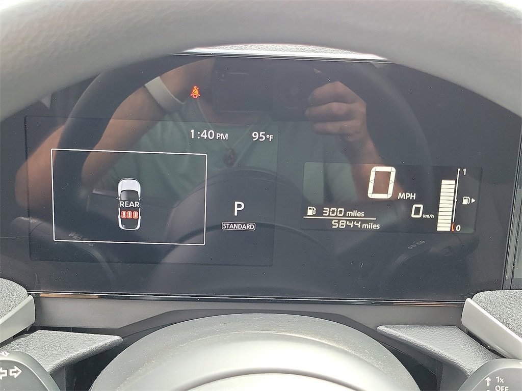 Certified 2025 Nissan Kicks SV image 6