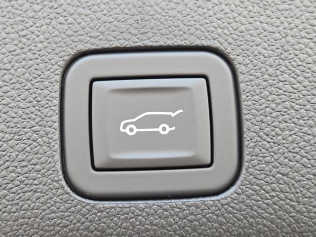 New 2026 GMC Yukon XL Denali w/ Advanced Technology Package AWD/4WD image 22