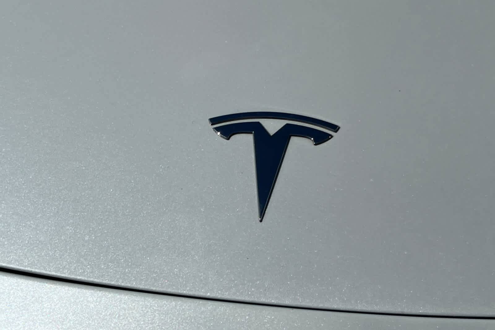 Used 2021 Tesla Model Y Long Range AWD/4WD image 13