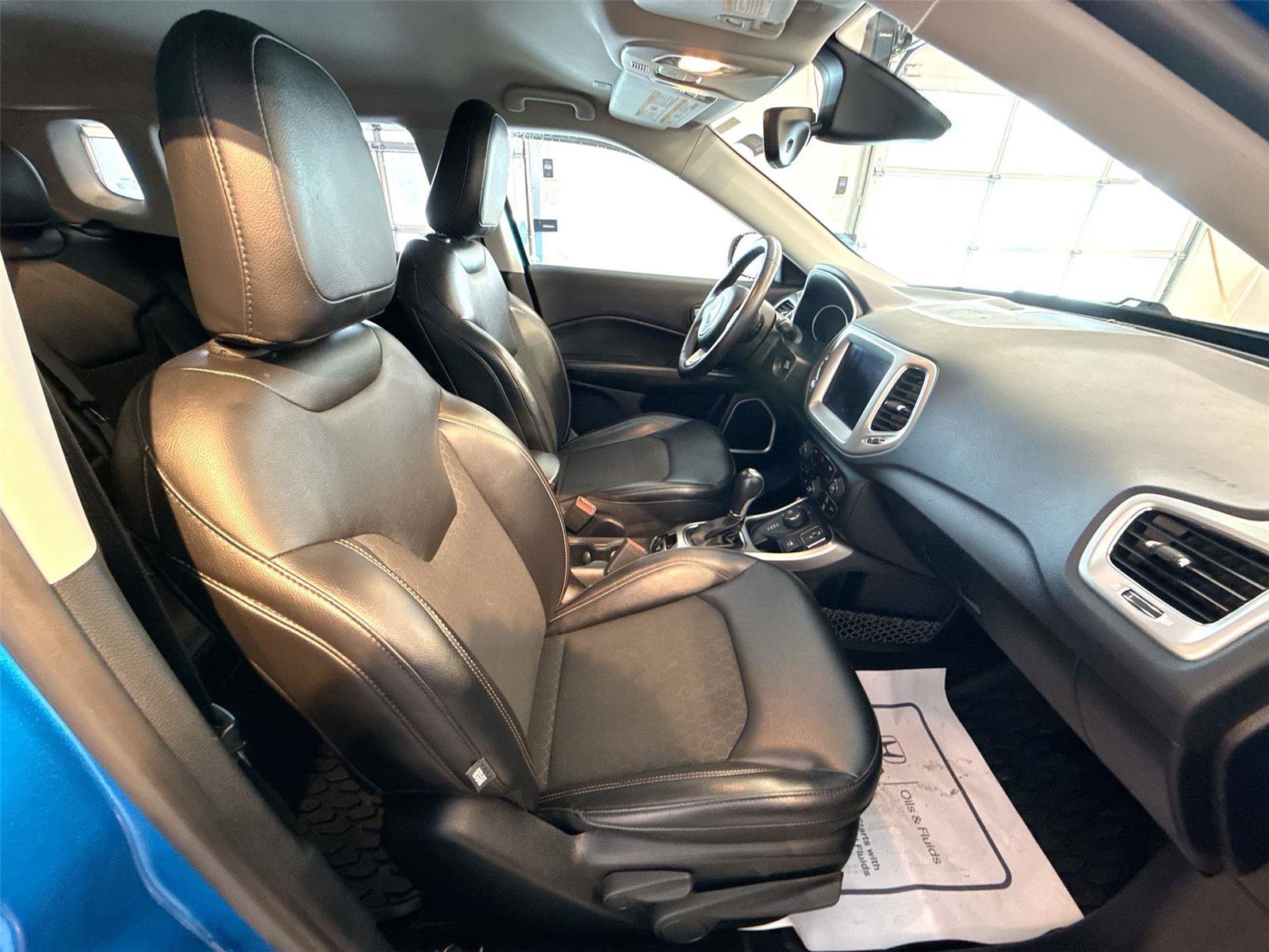 Used 2018 Jeep Compass Latitude w/ Popular Equipment Group image 25