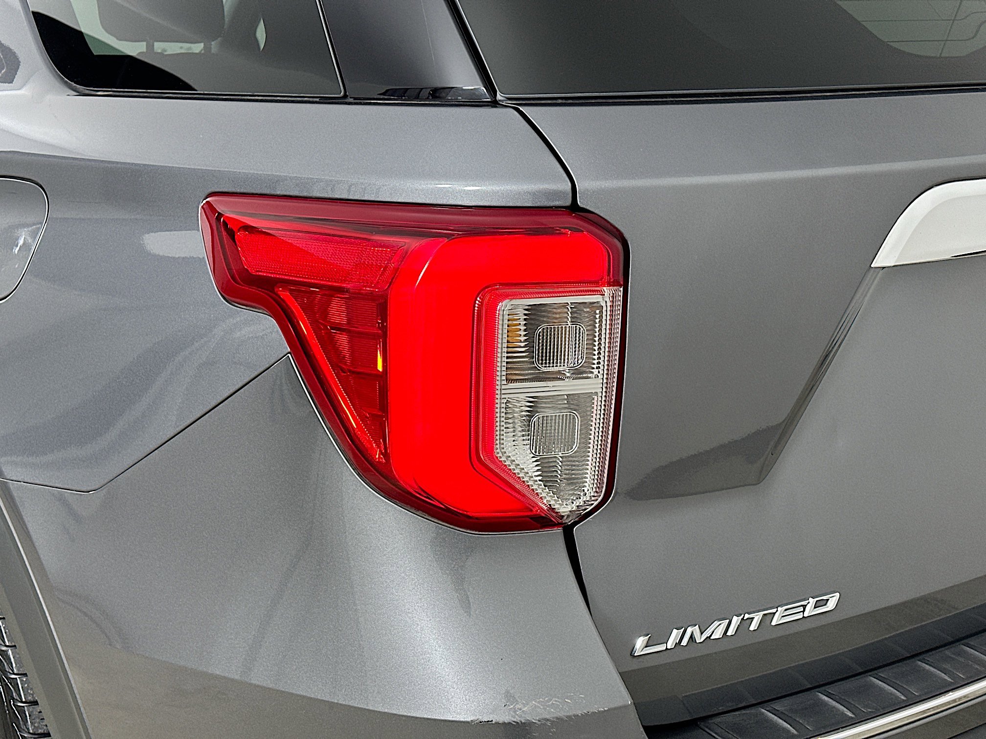 Used 2021 Ford Explorer Limited w/ Equipment Group 301A image 44