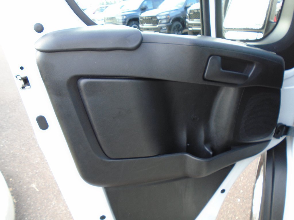 Used 2025 RAM ProMaster 2500 w/ U-Haul Equipment Group FWD image 6