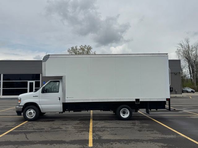 New 2027 Ford E-350 and Econoline 350 Super Duty w/ Power Equipment Group RWD image 3