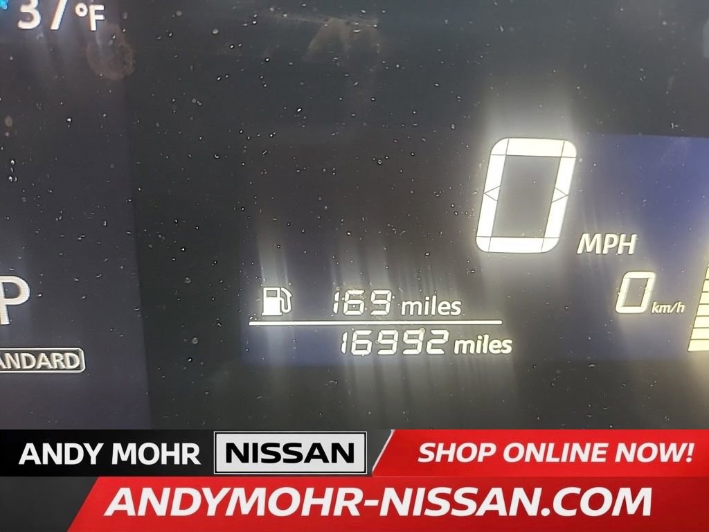 Used 2025 Nissan Kicks S image 13