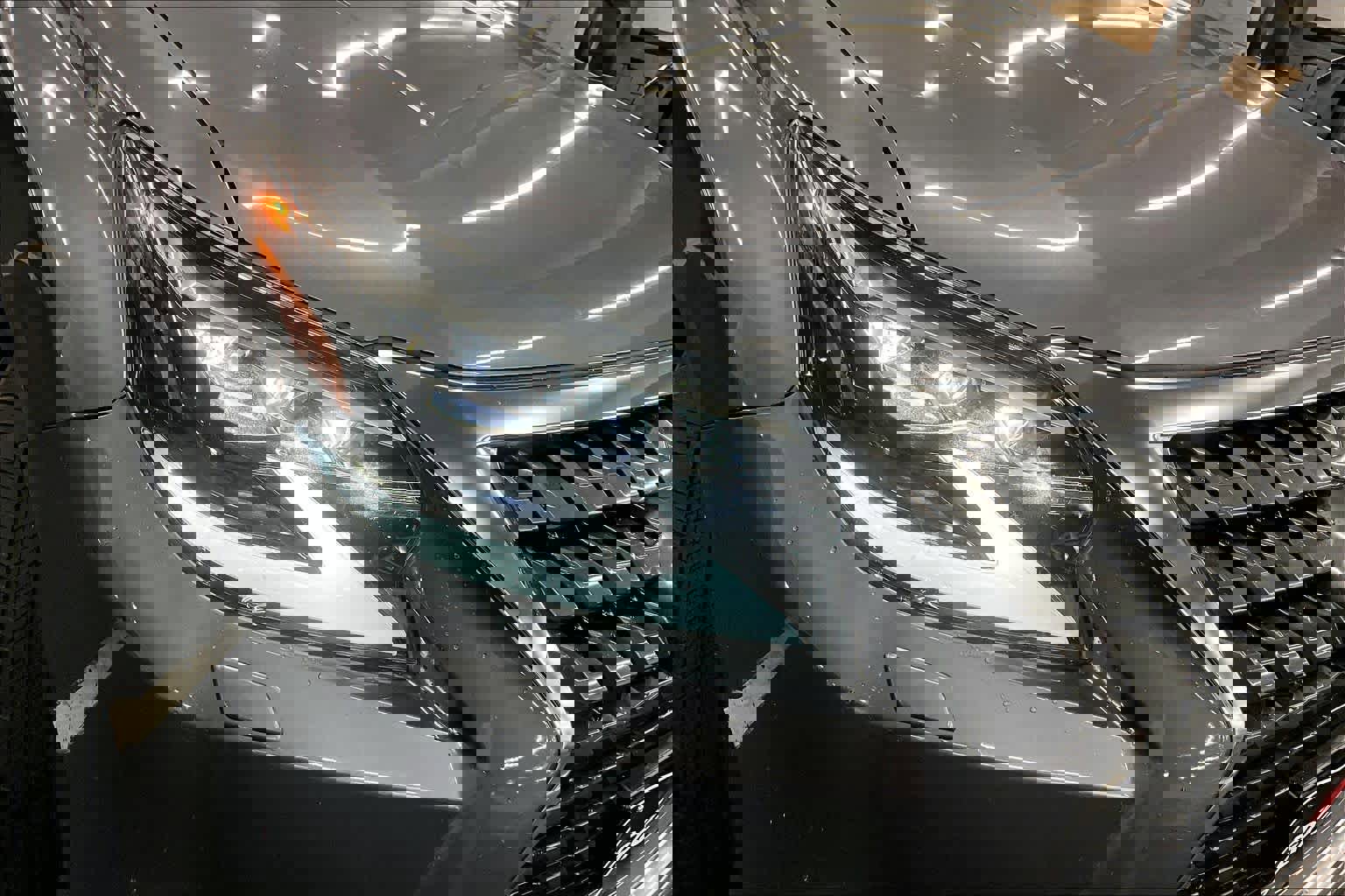 Used 2021 Lexus GX 460 Premium w/ Accessory Package image 28