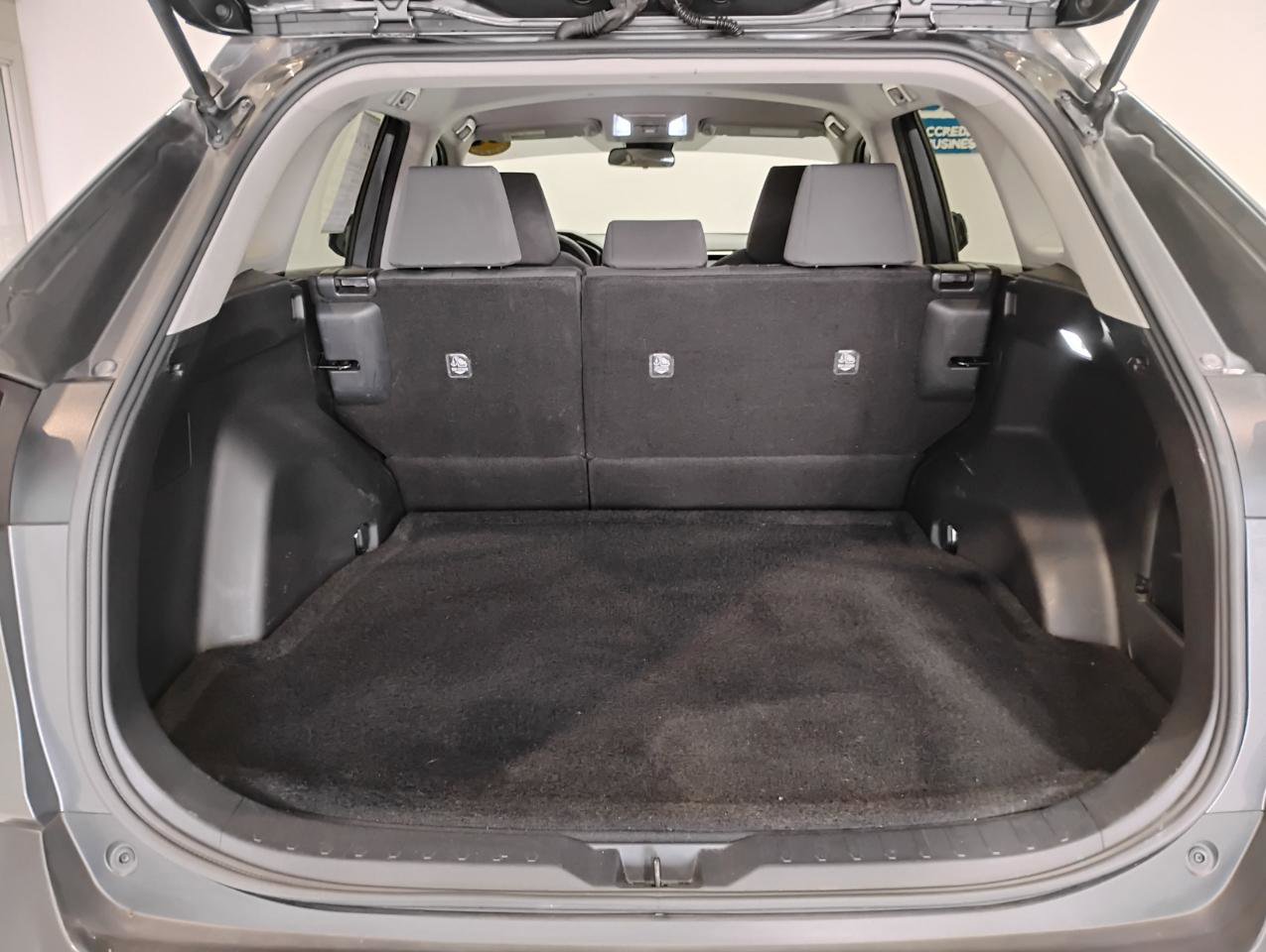 Used 2021 Toyota RAV4 XLE FWD image 64