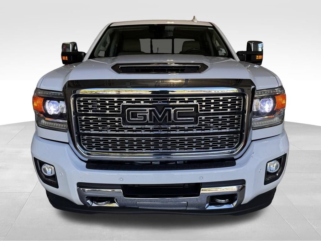 Used 2019 GMC Sierra 2500 Denali w/ Duramax Plus Package AWD/4WD image 2