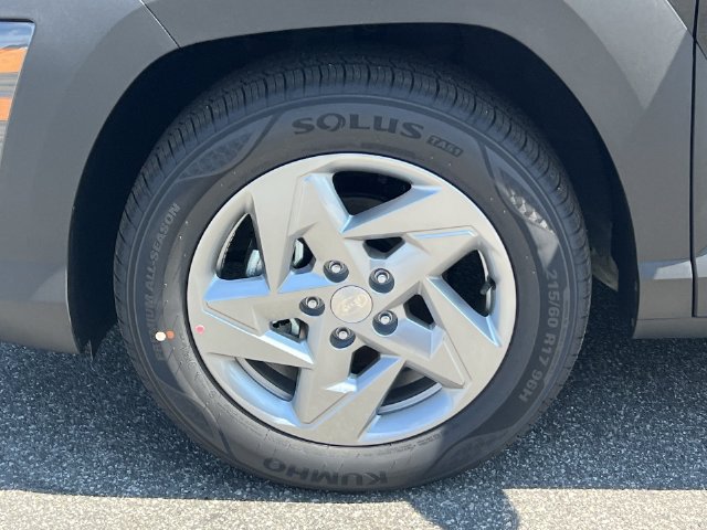 Used 2027 Hyundai Kona SE FWD image 35
