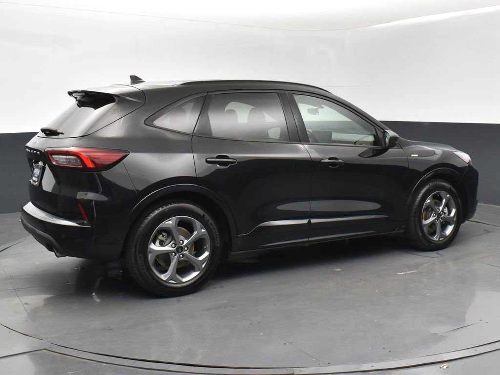 Used 2023 Ford Escape ST-Line w/ Tech Pack #1 image 7