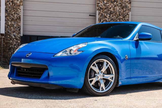 Used 2010 Nissan 370Z Touring w/ Sport Pkg RWD image 36
