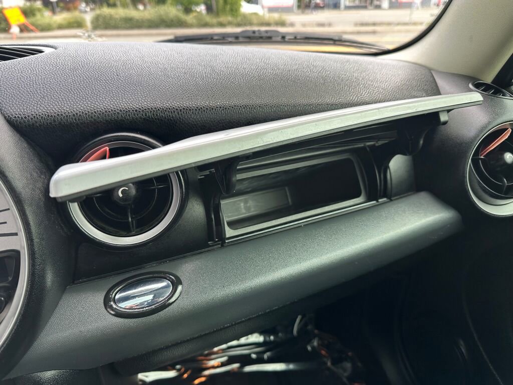 Used 2012 MINI Cooper Clubman image 18