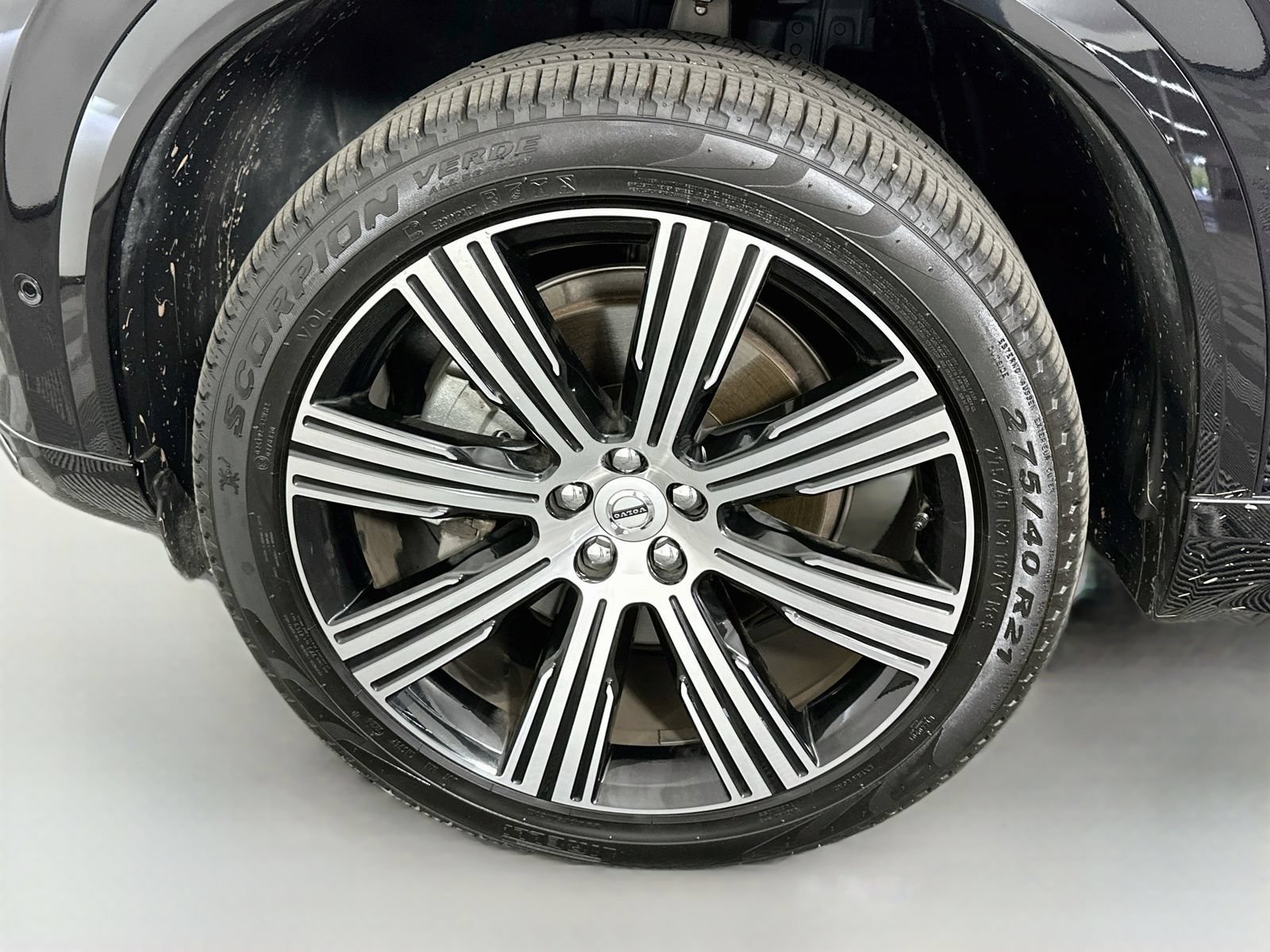 Used 2025 Volvo XC90 B6 Plus w/ Protection Package Premier AWD/4WD image 33