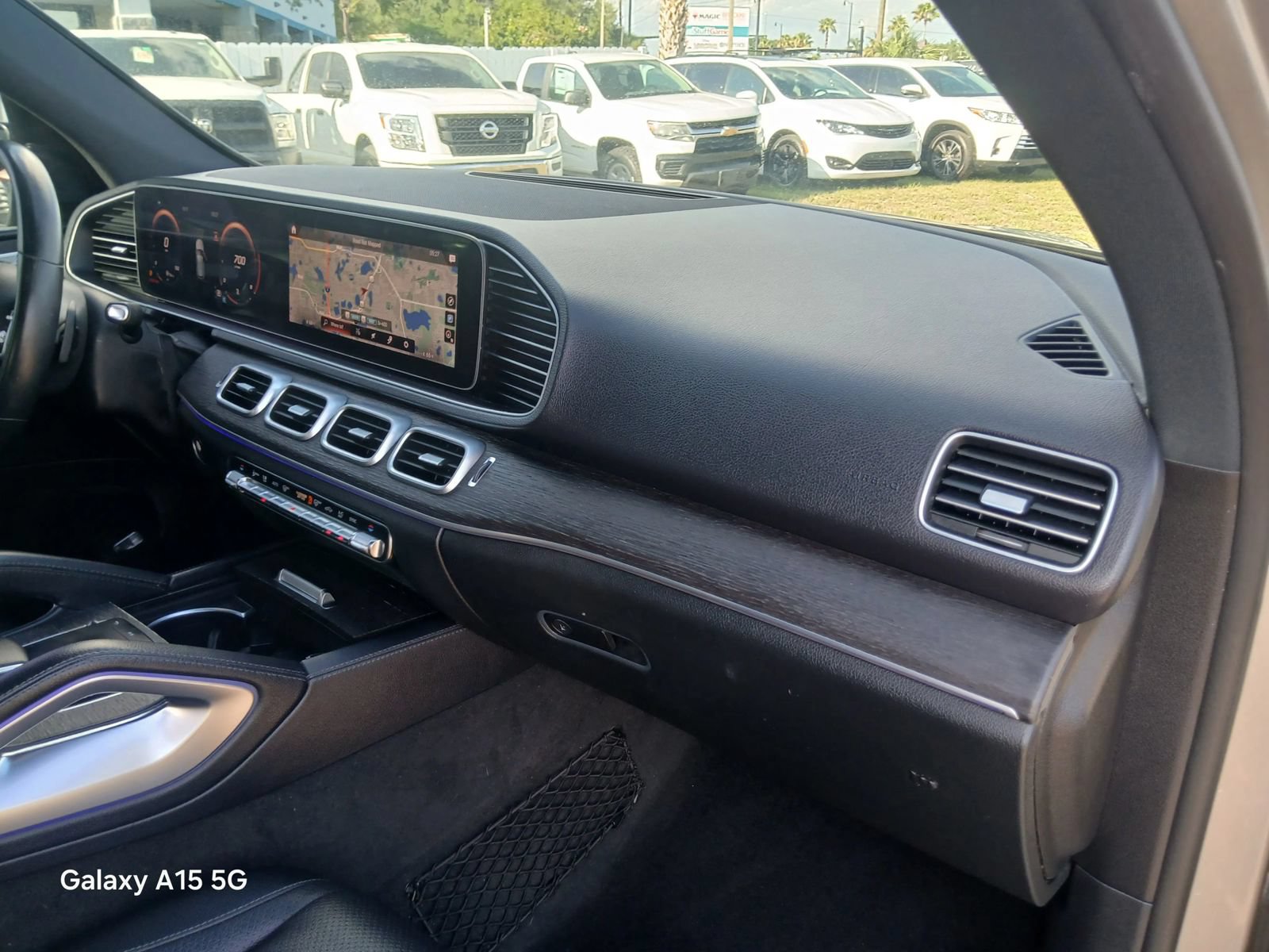 Used 2020 Mercedes-Benz GLE 350 4MATIC w/ Premium Package image 15