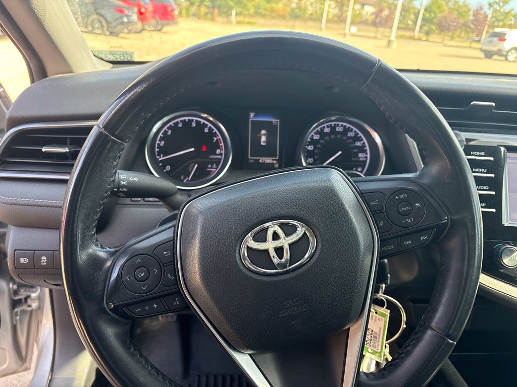 Used 2020 Toyota Camry SE FWD image 15