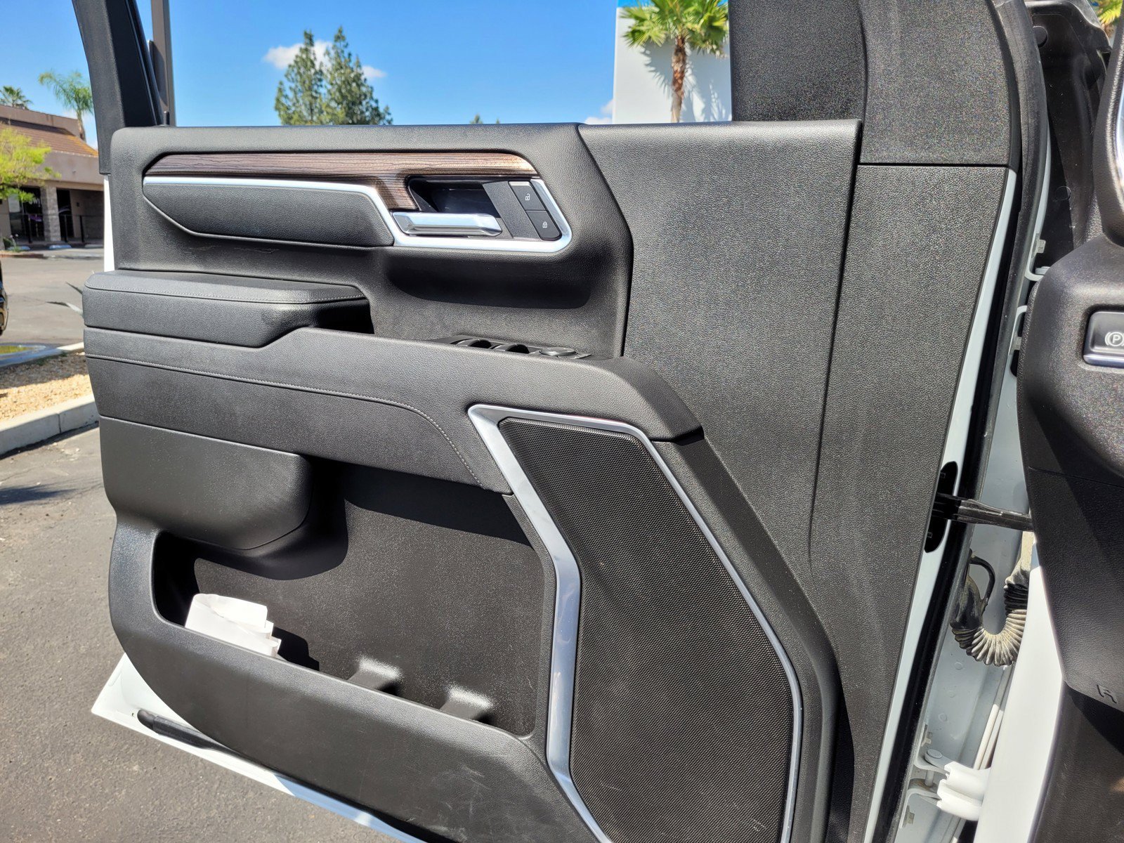 Used 2025 Chevrolet Silverado 2500 LT w/ Safety Package AWD/4WD image 25