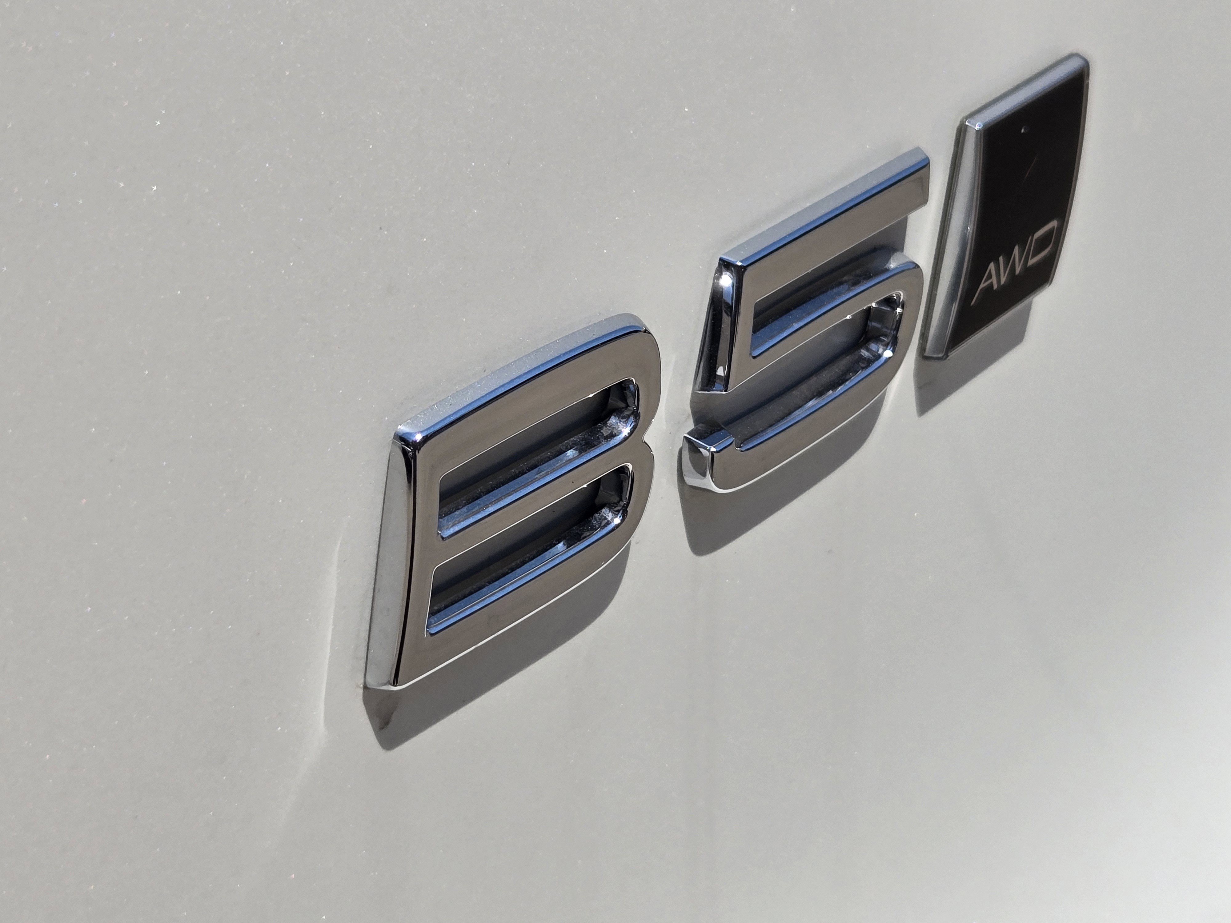 New 2026 Volvo XC40 B5 Plus w/ Protection Package Premier image 15