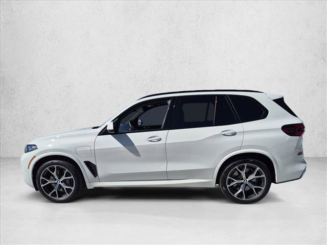 Certified 2026 BMW X5 xDrive50e w/ M Sport Package AWD/4WD image 9