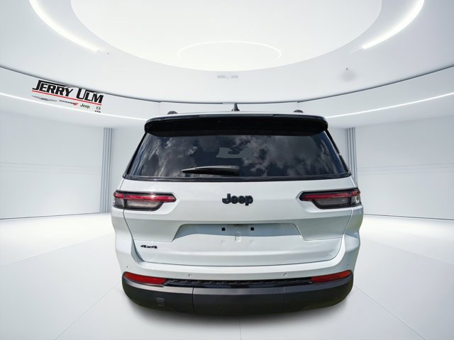 New 2025 Jeep Grand Cherokee L Laredo image 4