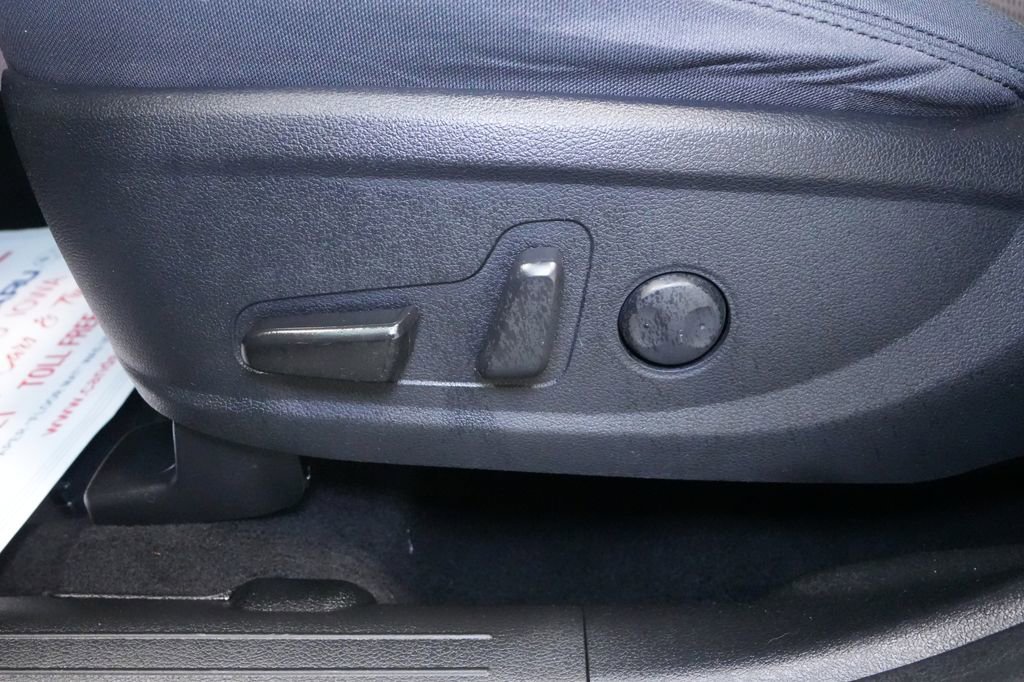 Used 2023 Hyundai Santa Fe SEL image 16