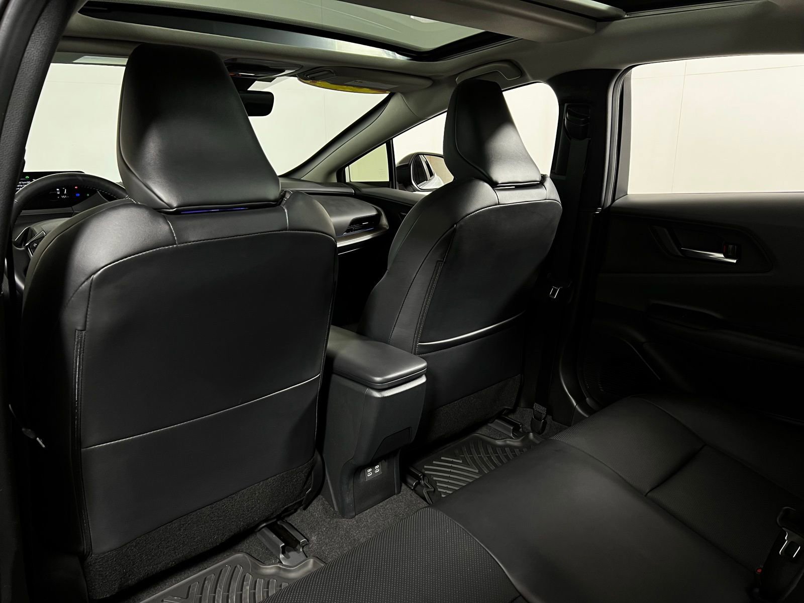 Certified 2024 Toyota Prius XLE image 23