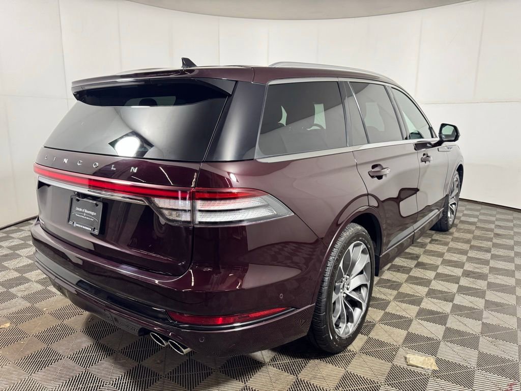 Used 2023 Lincoln Aviator Grand Touring w/ Equipment Group 301A image 5