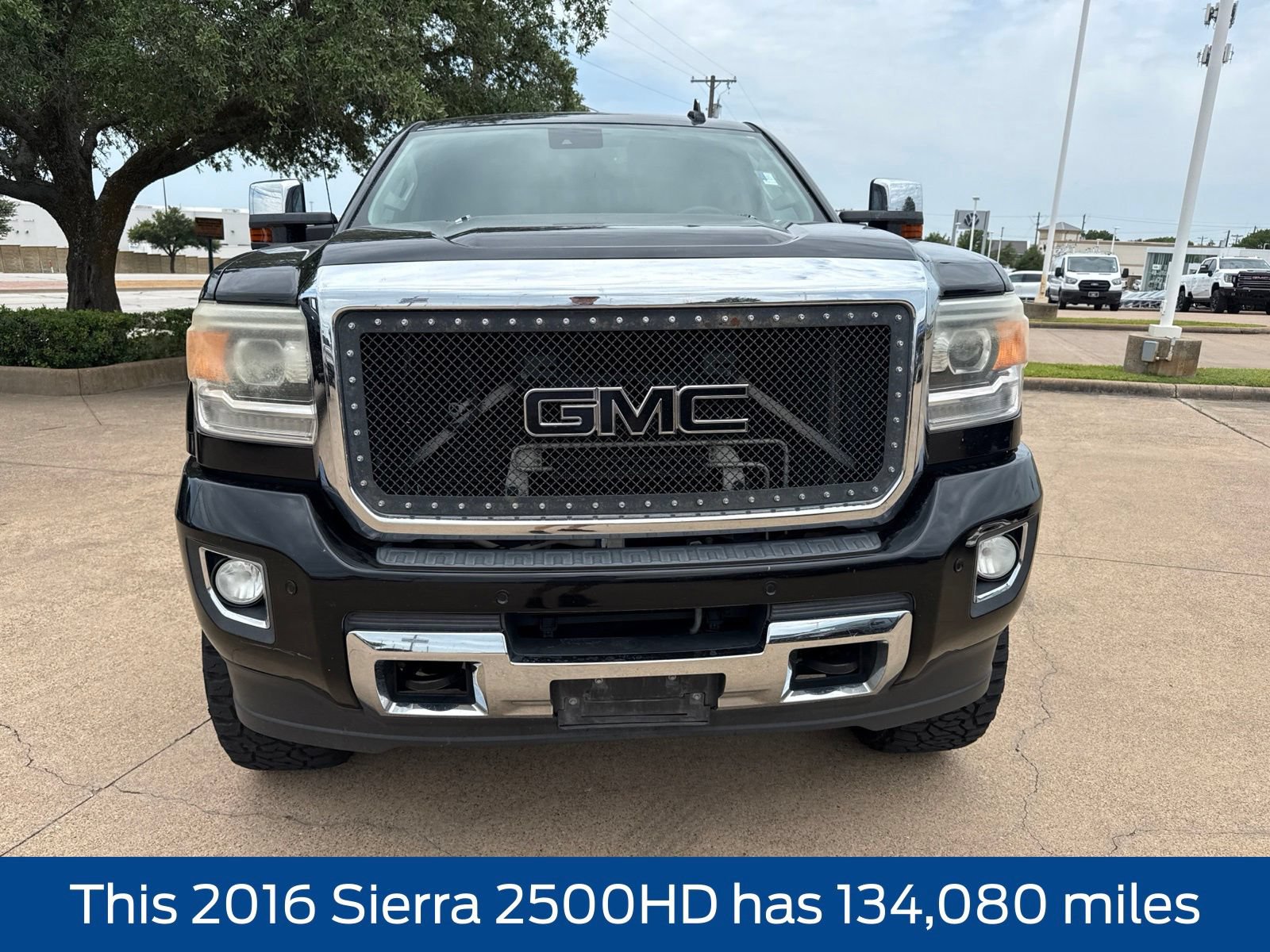 Used 2016 GMC Sierra 2500 Denali w/ Duramax Plus Package AWD/4WD image 2