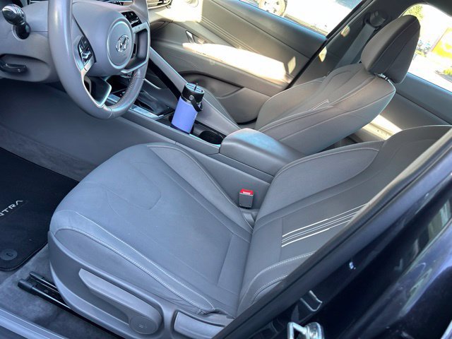 Used 2021 Hyundai Elantra SEL w/ Convenience Package FWD image 16