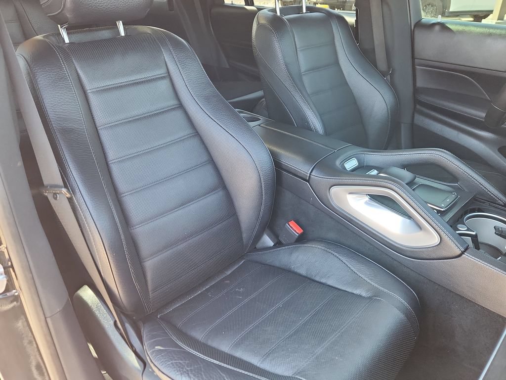Used 2023 Mercedes-Benz GLS 450 4MATIC image 13