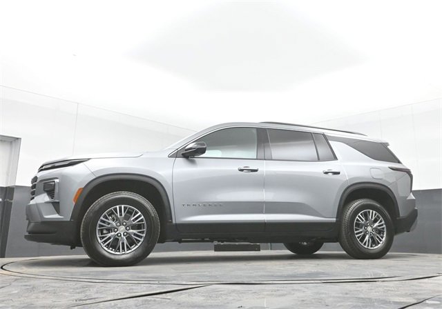 Certified 2025 Chevrolet Traverse LT w/ Driver Confidence Package image 46