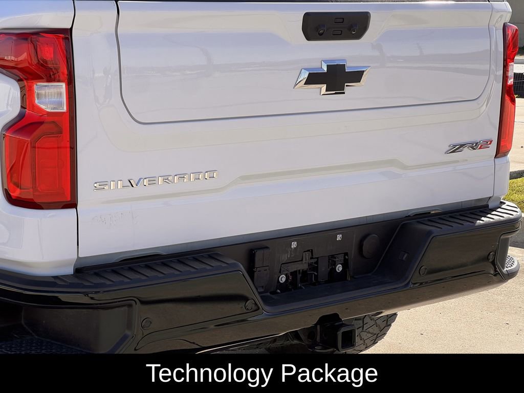 Used 2025 Chevrolet Silverado 1500 ZR2 w/ Technology Package image 7