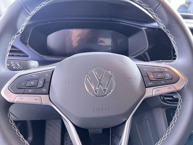 Used 2024 Volkswagen Taos SE image 14