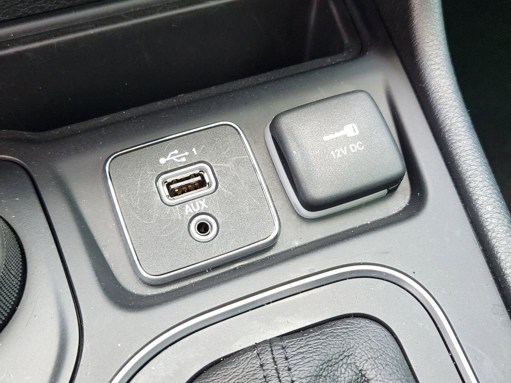 Certified 2022 Jeep Cherokee Latitude AWD/4WD image 23