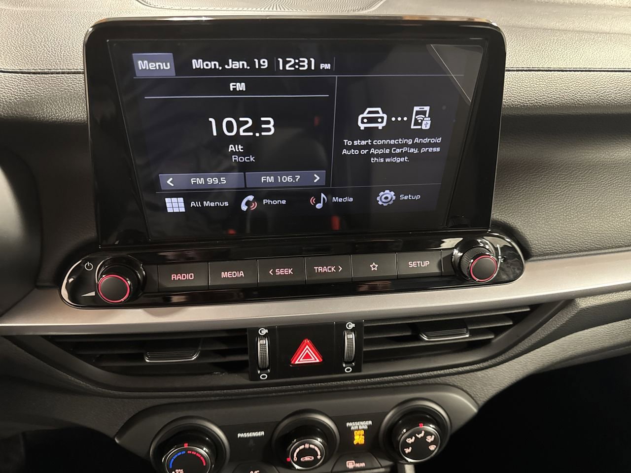 Certified 2023 Kia Forte LXS image 23