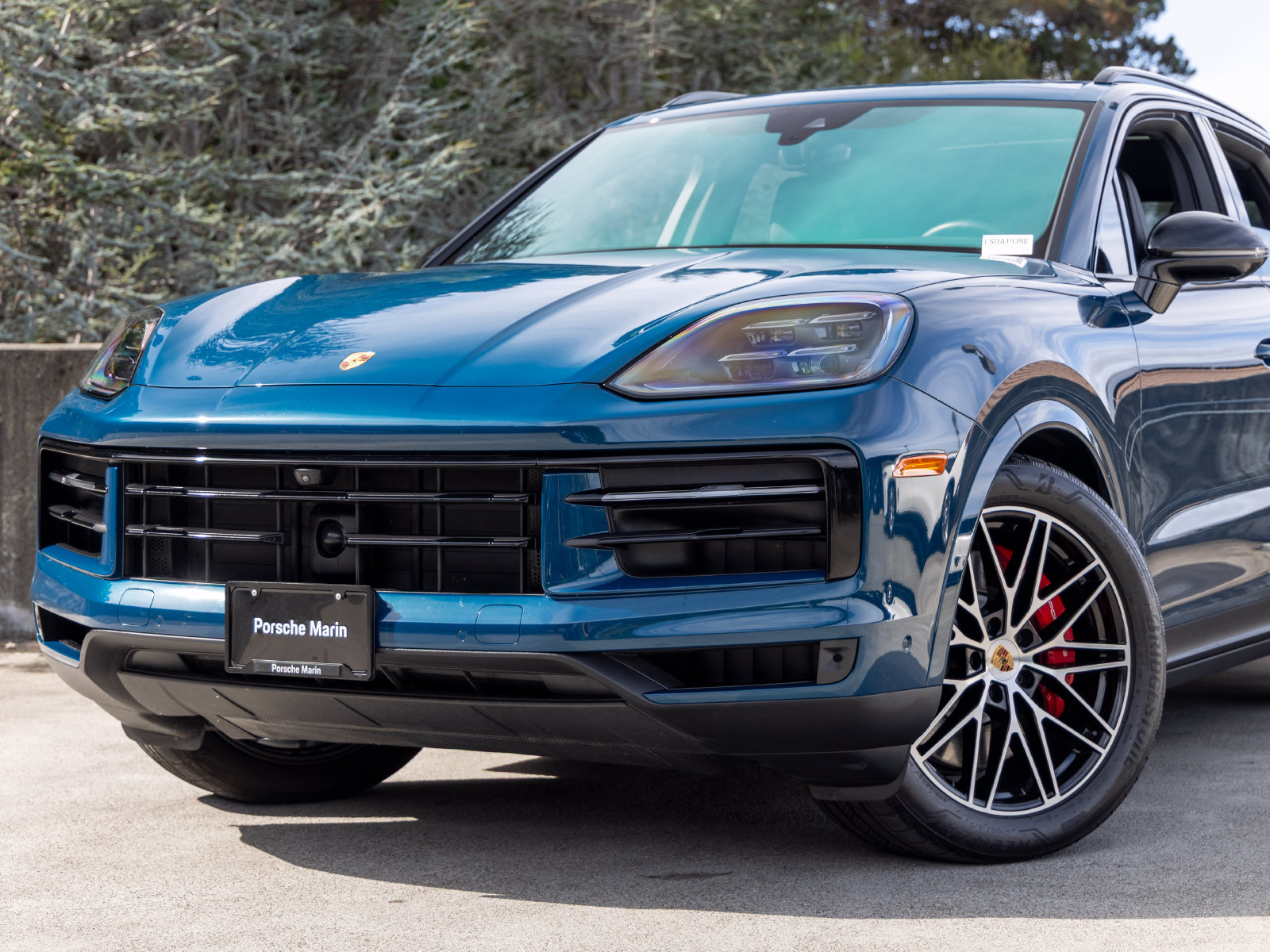 Certified 2025 Porsche Cayenne S AWD/4WD image 7