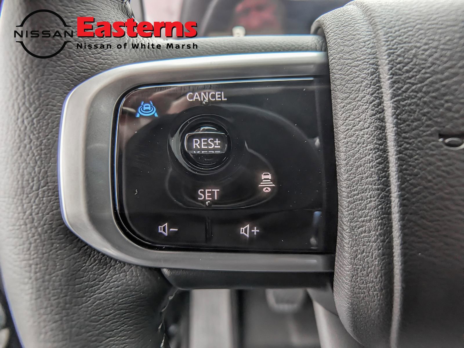 New 2026 Nissan Armada SL w/ Captain's Chari Seat Package image 15