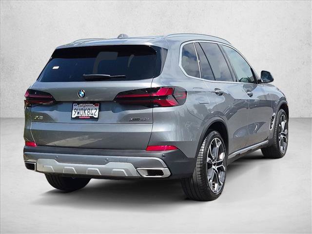 Used 2026 BMW X5 xDrive40i AWD/4WD image 4