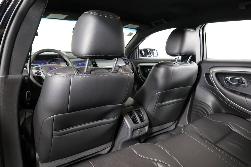 Used 2017 Ford Taurus SEL image 14